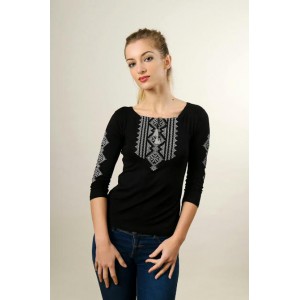 Embroidered t-shirt with 3/4 sleeves "Gutsul Girl" gray on black